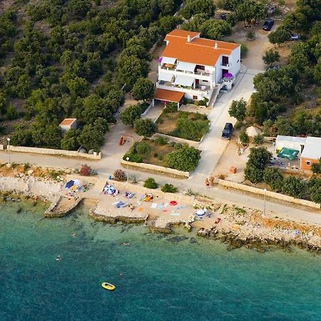 Apartments By The Sea Mandre, Pag - 6284 كولان المظهر الخارجي الصورة