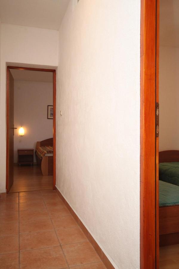 Apartments By The Sea Mandre, Pag - 6284 كولان المظهر الخارجي الصورة