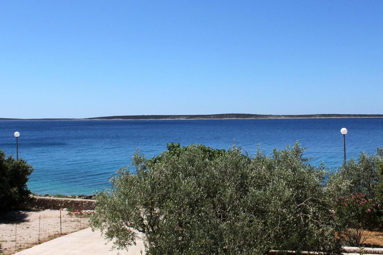 Apartments By The Sea Mandre, Pag - 6284 كولان المظهر الخارجي الصورة