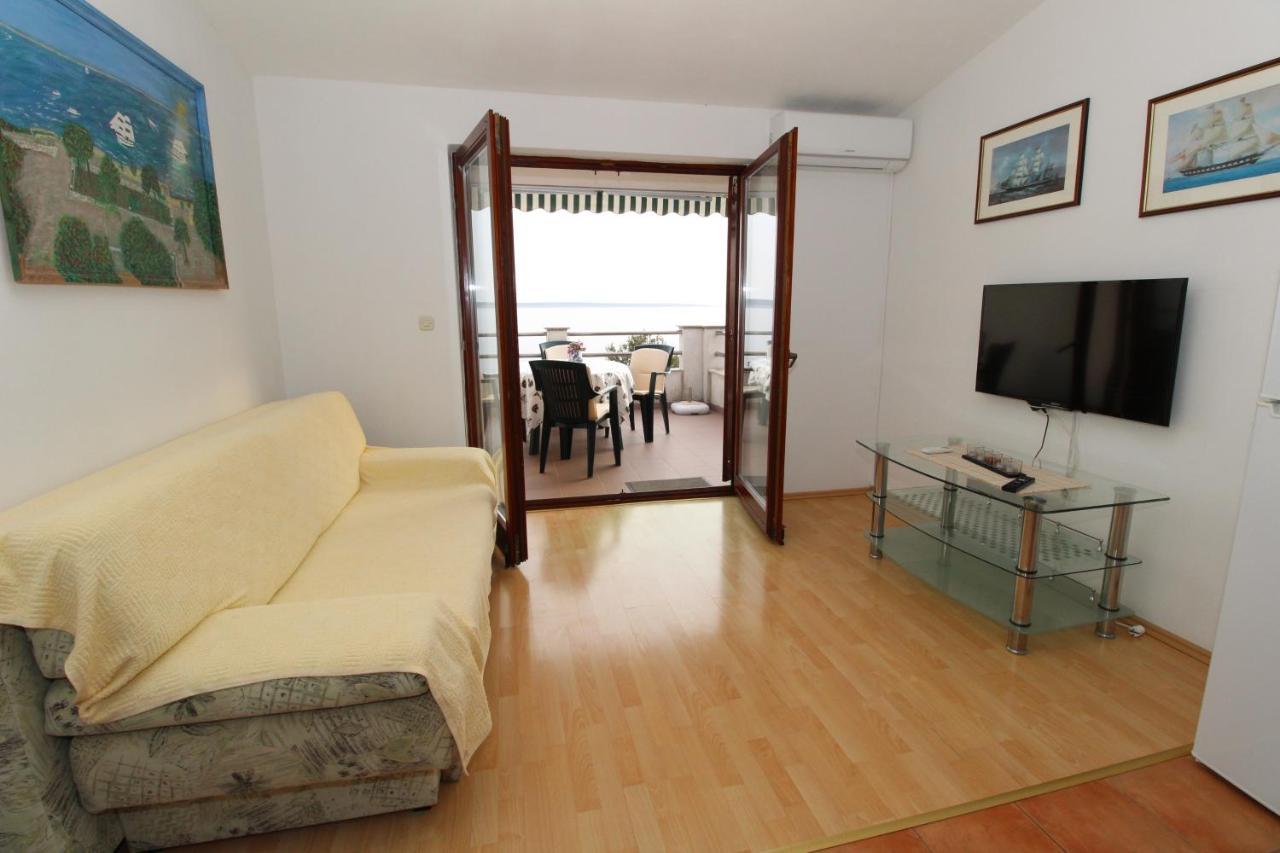 Apartments By The Sea Mandre, Pag - 6284 كولان المظهر الخارجي الصورة