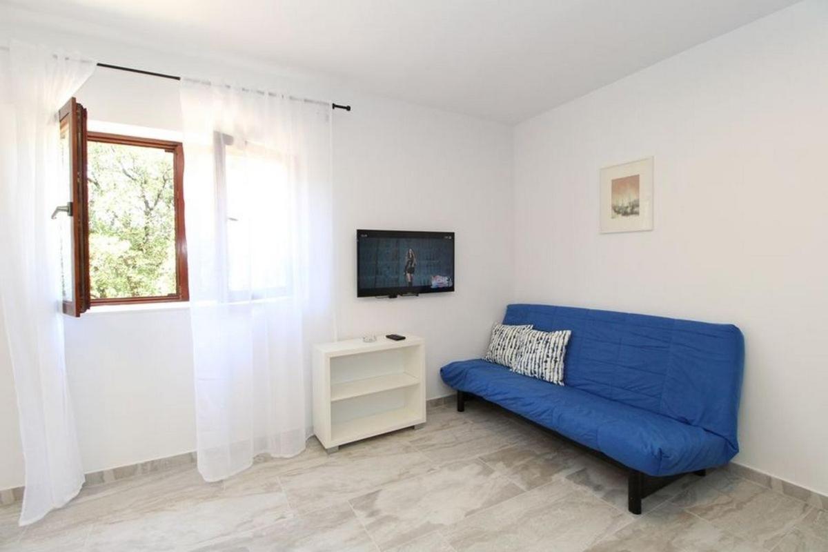 Apartments By The Sea Mandre, Pag - 6284 كولان الغرفة الصورة